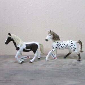 Schleich Farm World Horse Club Mare & Stallion Toy Figure 13830 13889